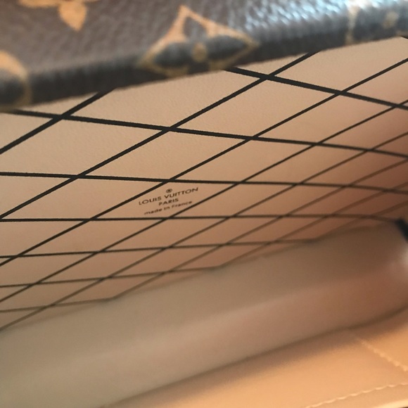 SOLD Louis Vuitton Petite Malle Bag Clutch - Picture 8 of 8